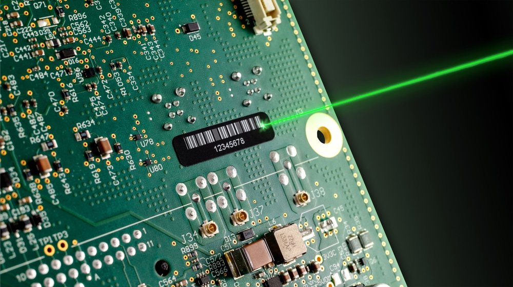 Améliorez la lisibilité des codes-barres grâce aux étiquettes gravables au laser